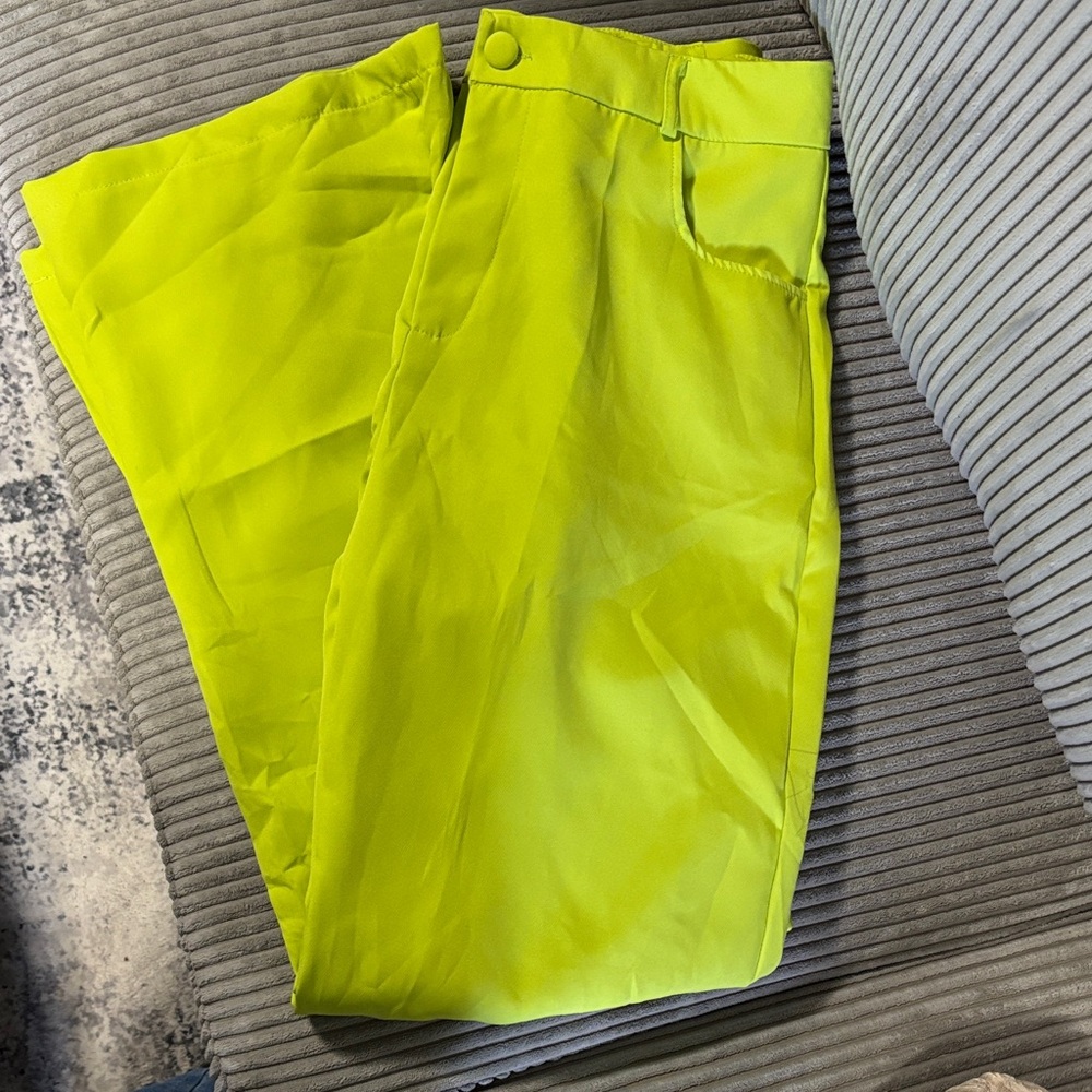 Men’s Lime Green Suit - Picture 2 of 2